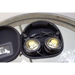 FOX The Simpsons Cartoon Show Exclusive Headphones Promo Cast & Crew